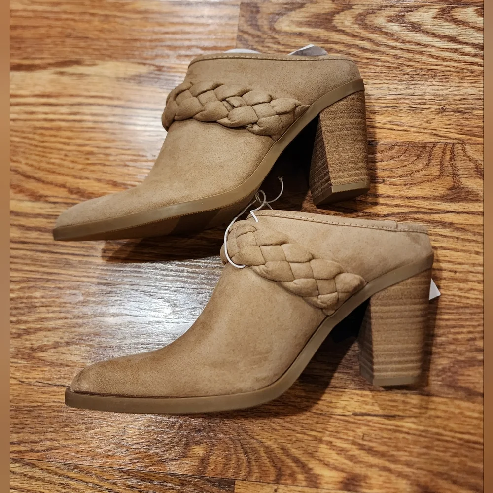NEW Universal Thread Faux Suede Booties Women's Size 6.5
